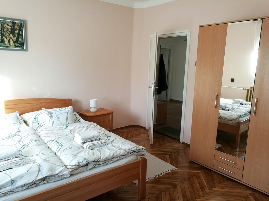 Fagyoengy Apartment Sarvar Bagian luar foto